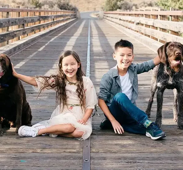 Capture the Magic: Holiday Photo Tips for Beautiful Memories with Your Pet
